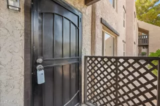 Photo #2: 6890627 Listing