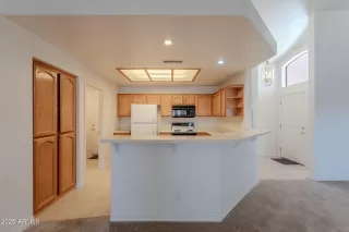 Photo #4: 6890789 Listing 