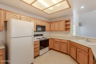 Photo #5: 6890789 Listing 