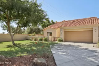 Photo #2: 6891001 Listing