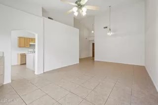 Photo #6: 6891001 Listing