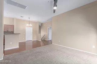 Photo #4: 6891043 Listing 