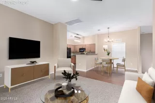 Photo #6: 6891043 Listing 