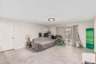 Photo #4: 6891116 Listing