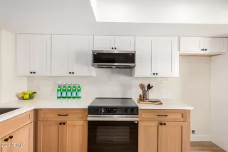 Photo #1: 6891123 Listing