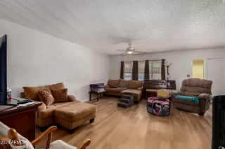 Photo #4: 6891160 Listing 