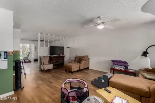 Photo #6: 6891160 Listing 