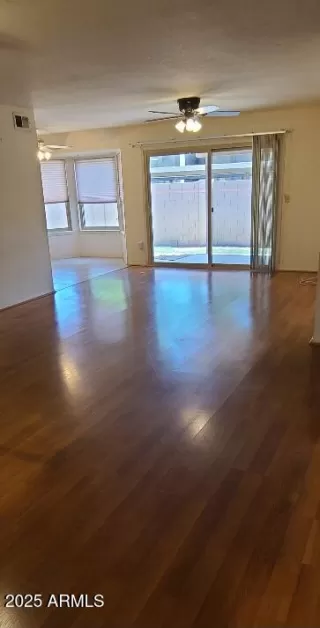 Photo #1: 6891282 Listing 