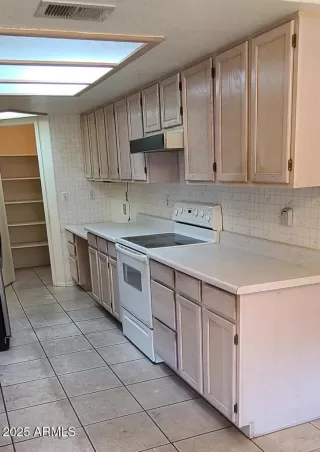 Photo #3: 6891282 Listing 