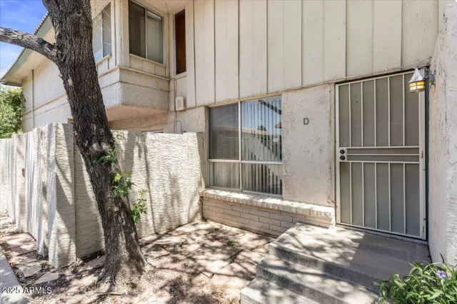 MLS: 6891378 Condo For Sale