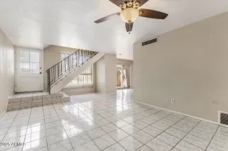 Photo #6: 6891378 Listing 