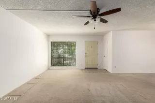 Photo #2: 6891400 Listing