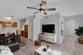 Photo #3: 6891650 Listing 