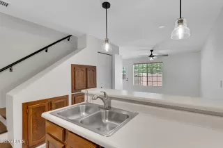 Photo #5: 6891650 Listing 