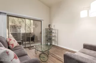 Photo #4: 6891904 Listing 