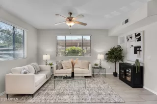 Photo #6: 6891934 Listing 