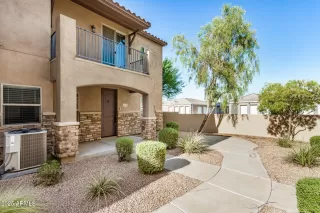 Photo #3: 6891956 Listing