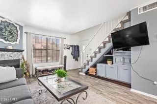 Photo #5: 6891973 Listing 