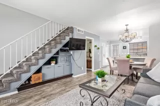 Photo #6: 6891973 Listing 