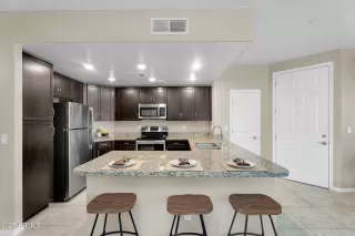 Photo #6: 6892019 Listing 