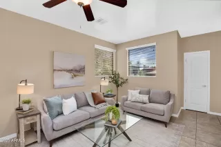 Photo #3: 6892025 Listing 