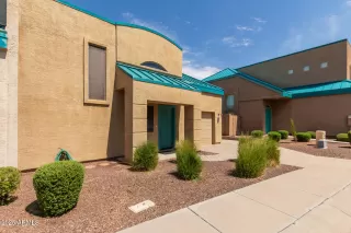 Photo #1: 6892246 Listing