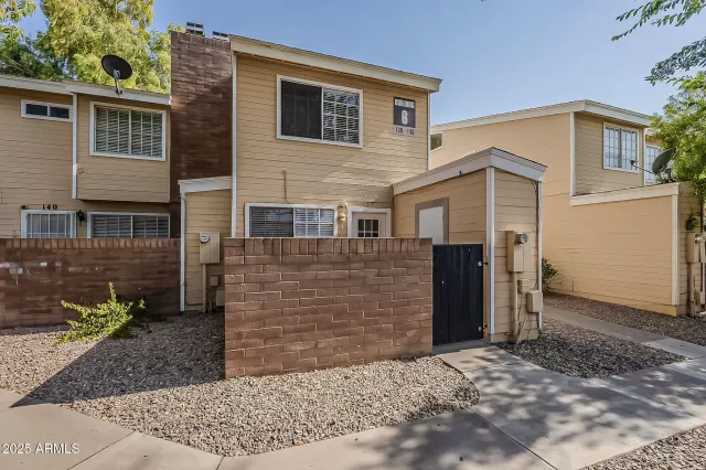 MLS: 6892790 Condo For Sale