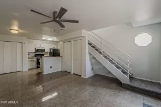 Photo #5: 6892790 Listing