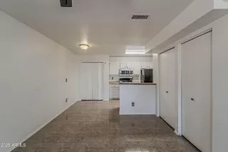 Photo #6: 6892790 Listing