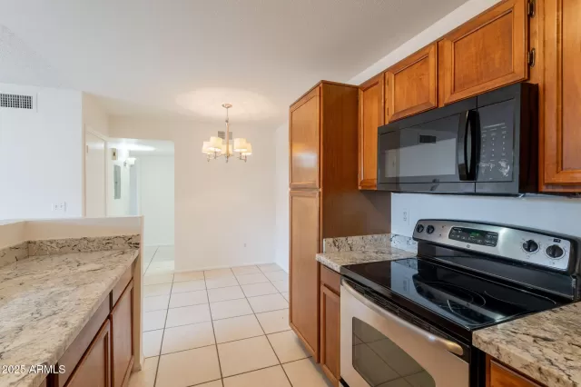 MLS: 6892897 Condo For Sale