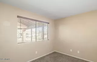 Photo #5: 6892913 Listing