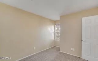 Photo #6: 6892913 Listing