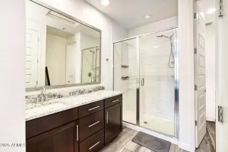 Photo #3: 6893029 Listing