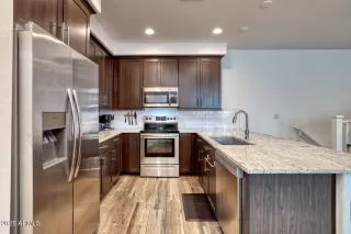 Photo #6: 6893029 Listing