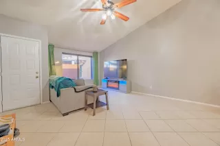 Photo #3: 6893136 Listing