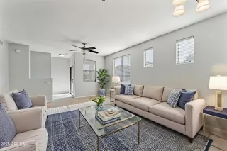 Photo #2: 6893249 Listing