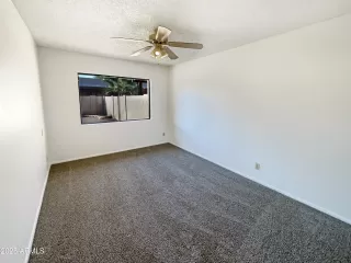 Photo #4: 6893297 Listing