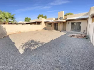 Photo #6: 6893297 Listing