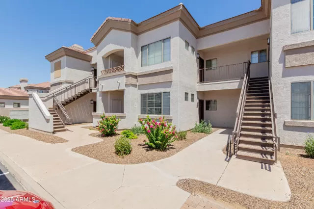 MLS: 6893650 Condo For Sale