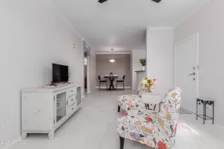 Photo #4: 6893650 Listing 