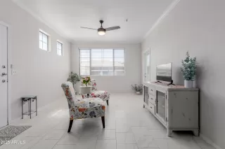 Photo #6: 6893650 Listing 