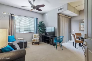 Photo #3: 6893658 Listing