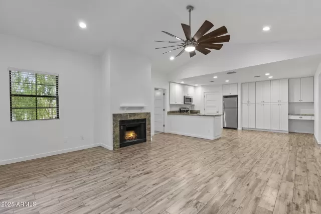MLS: 6893692 Condo For Sale