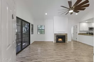 Photo #6: 6893692 Listing 