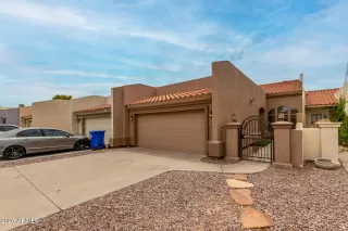 Photo #2: 6894204 Listing