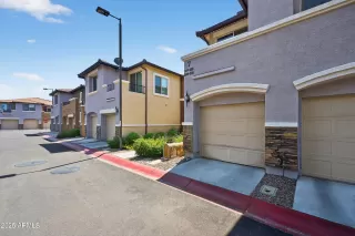 Photo #2: 6894315 Listing