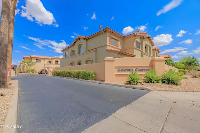 MLS: 6894362 Condo For Sale