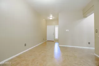 Photo #4: 6894362 Listing 