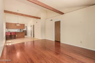 Photo #5: 6894456 Listing 