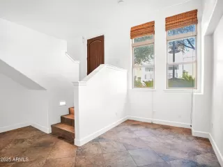 Photo #3: 6894478 Listing 